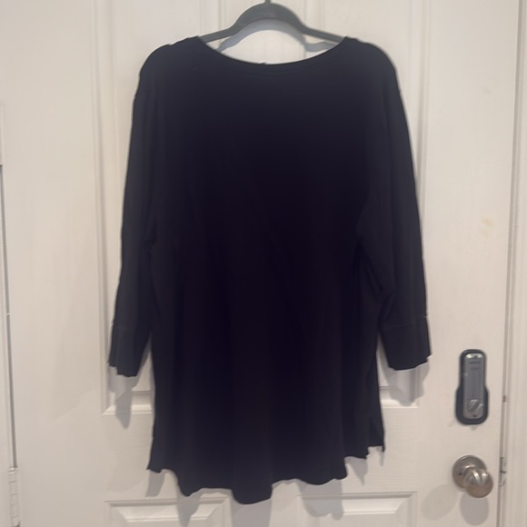 Chicos Women's Ribbed Trim V-Neck Tunic by Chico's Zenergy - Picture 5 of 7